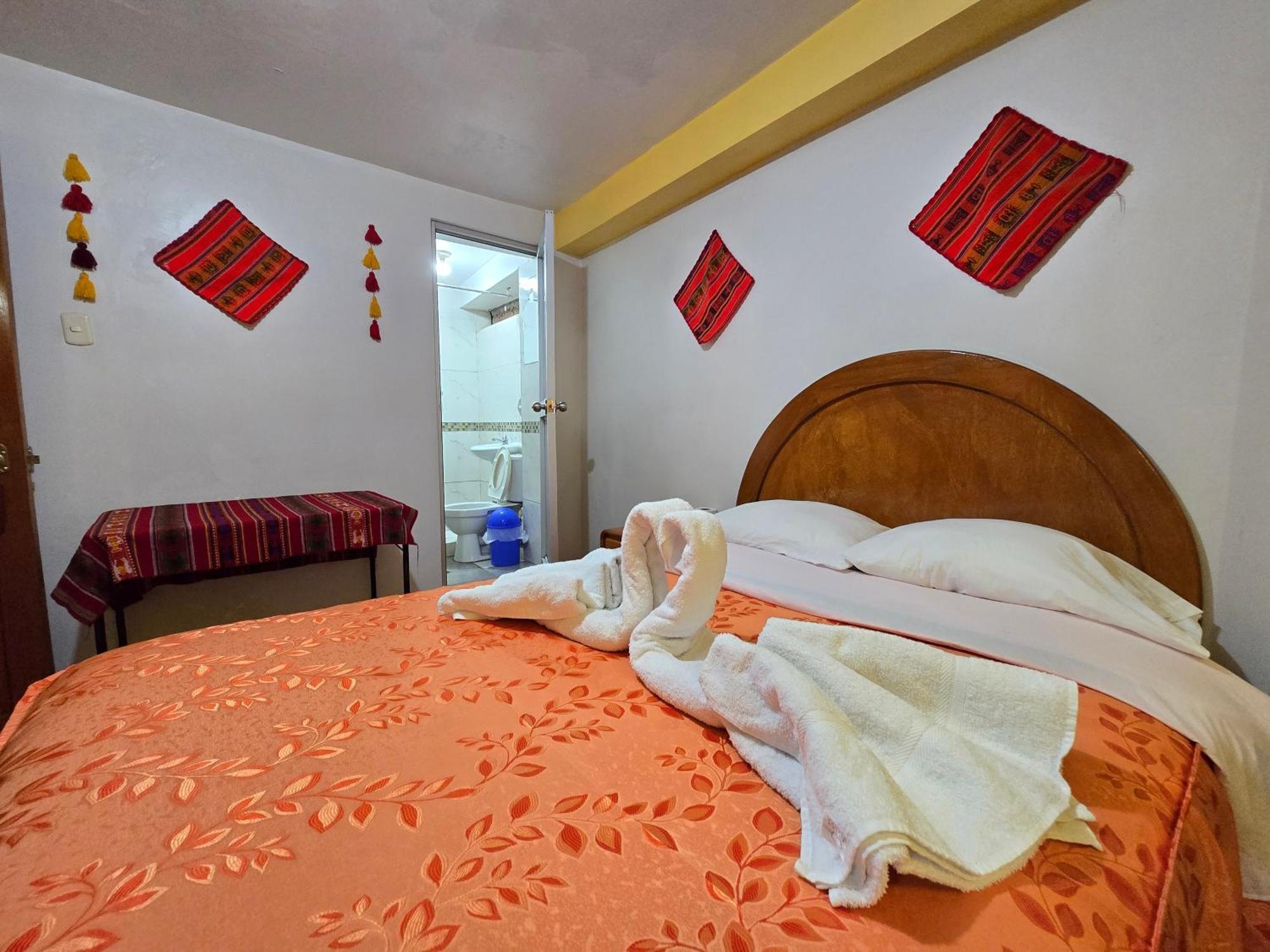 Hostal Acuarius Puno Extérieur photo