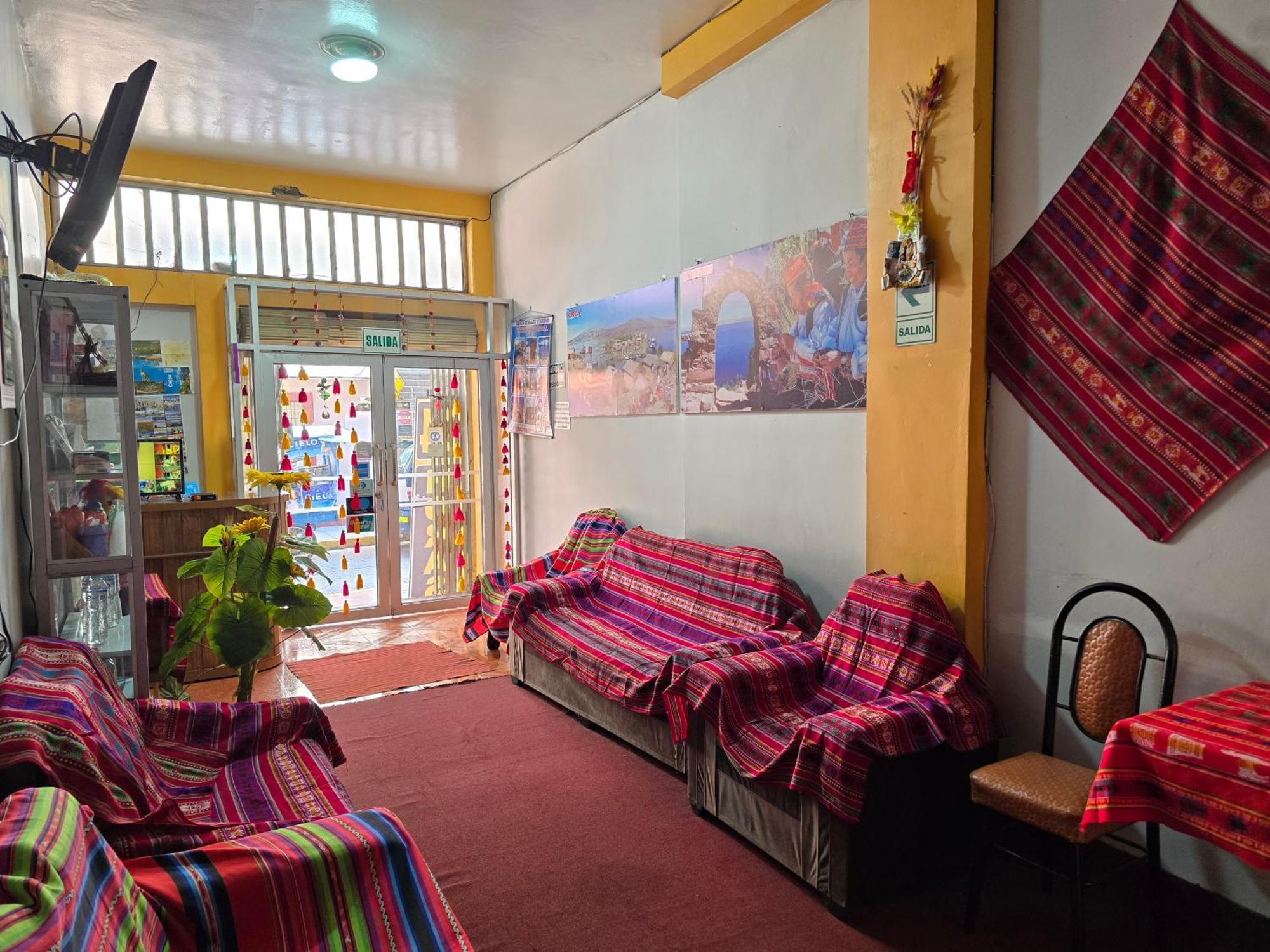Hostal Acuarius Puno Extérieur photo