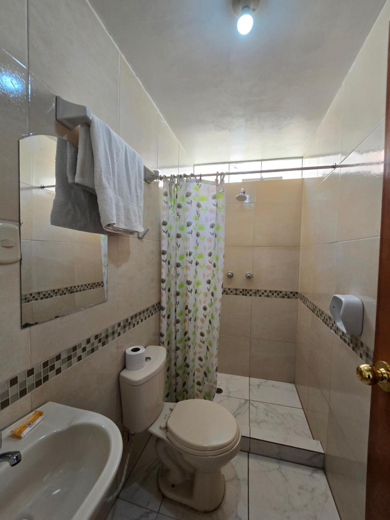 Hostal Acuarius Puno Extérieur photo
