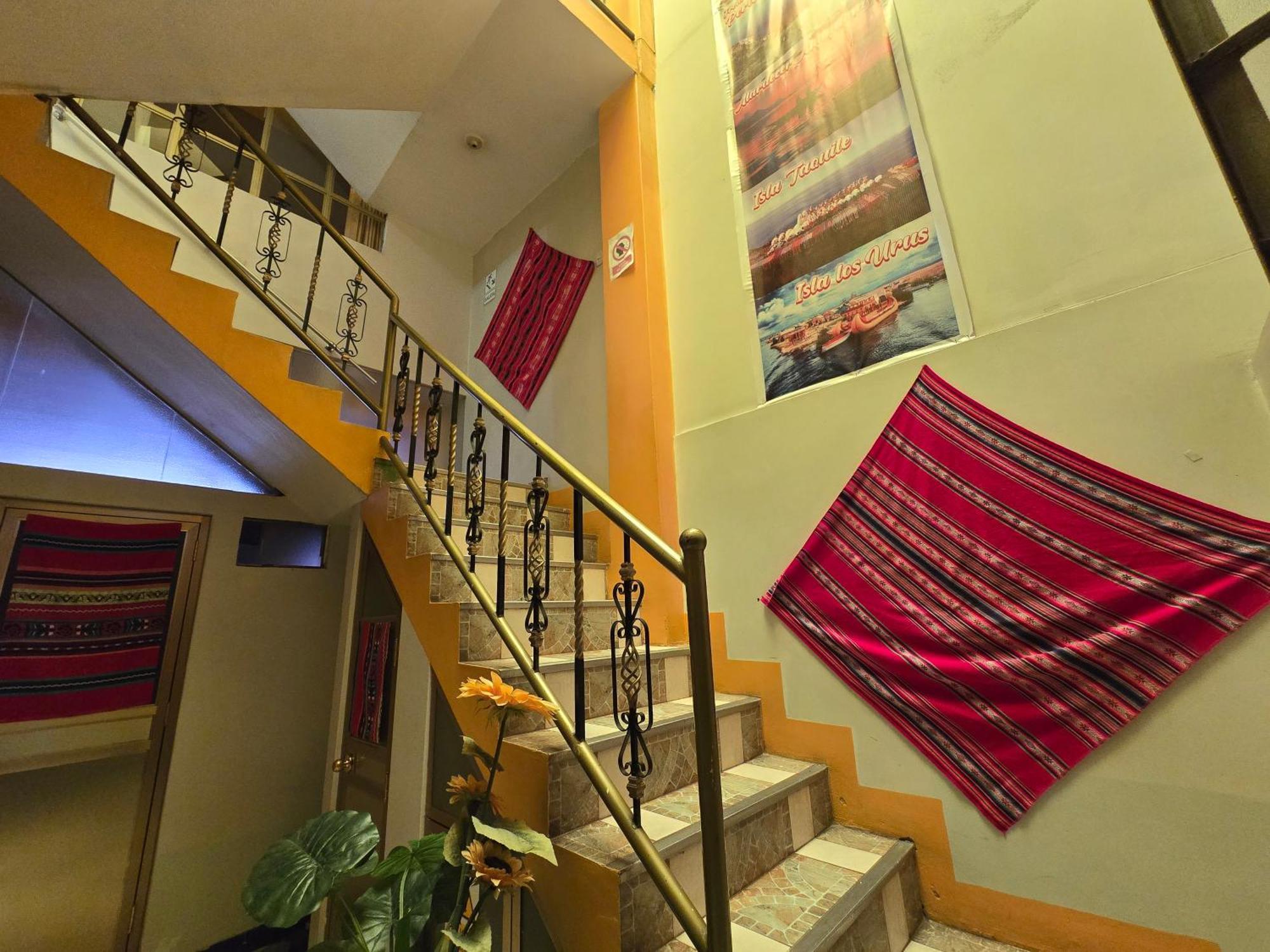 Hostal Acuarius Puno Extérieur photo