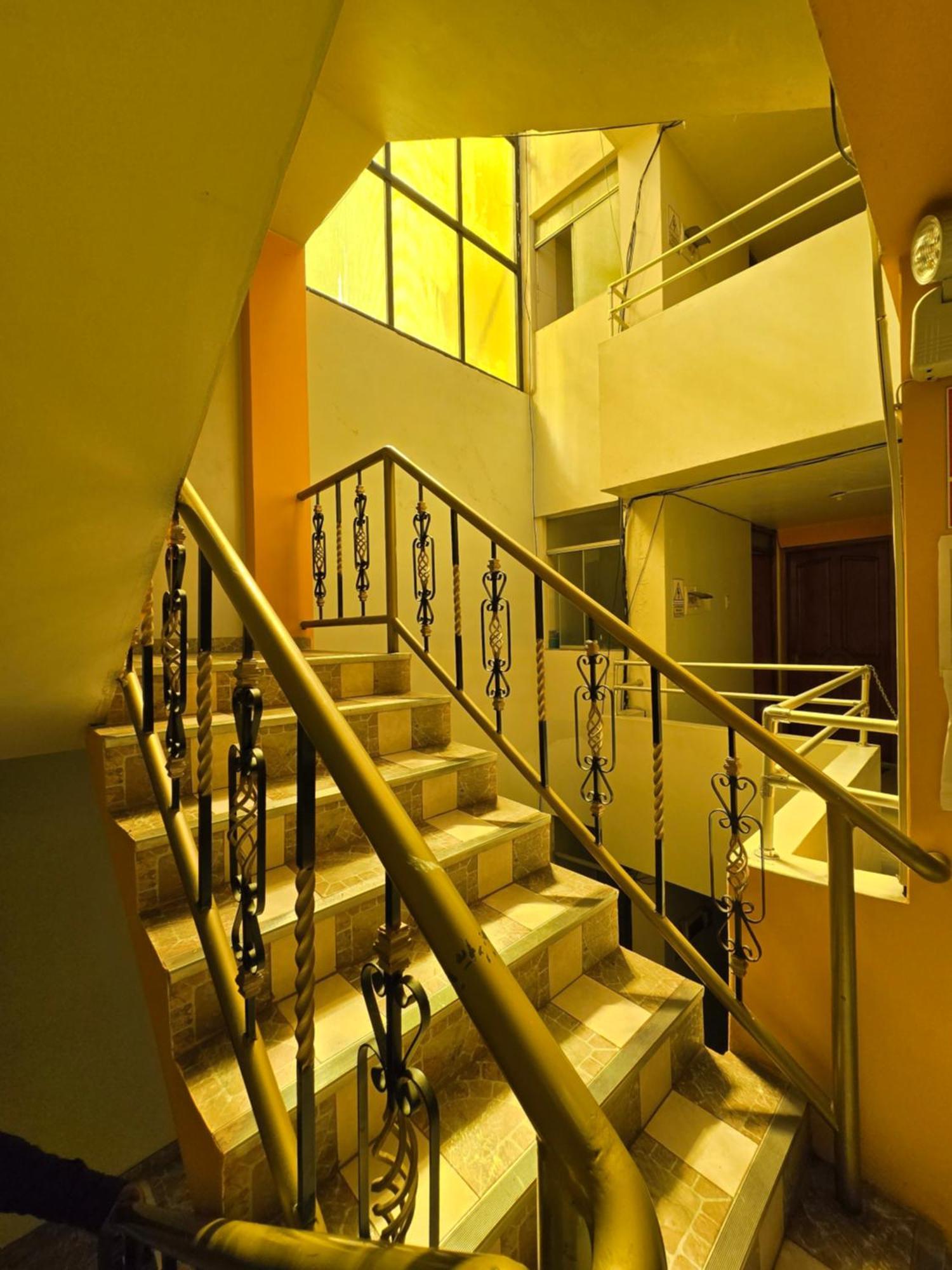 Hostal Acuarius Puno Extérieur photo